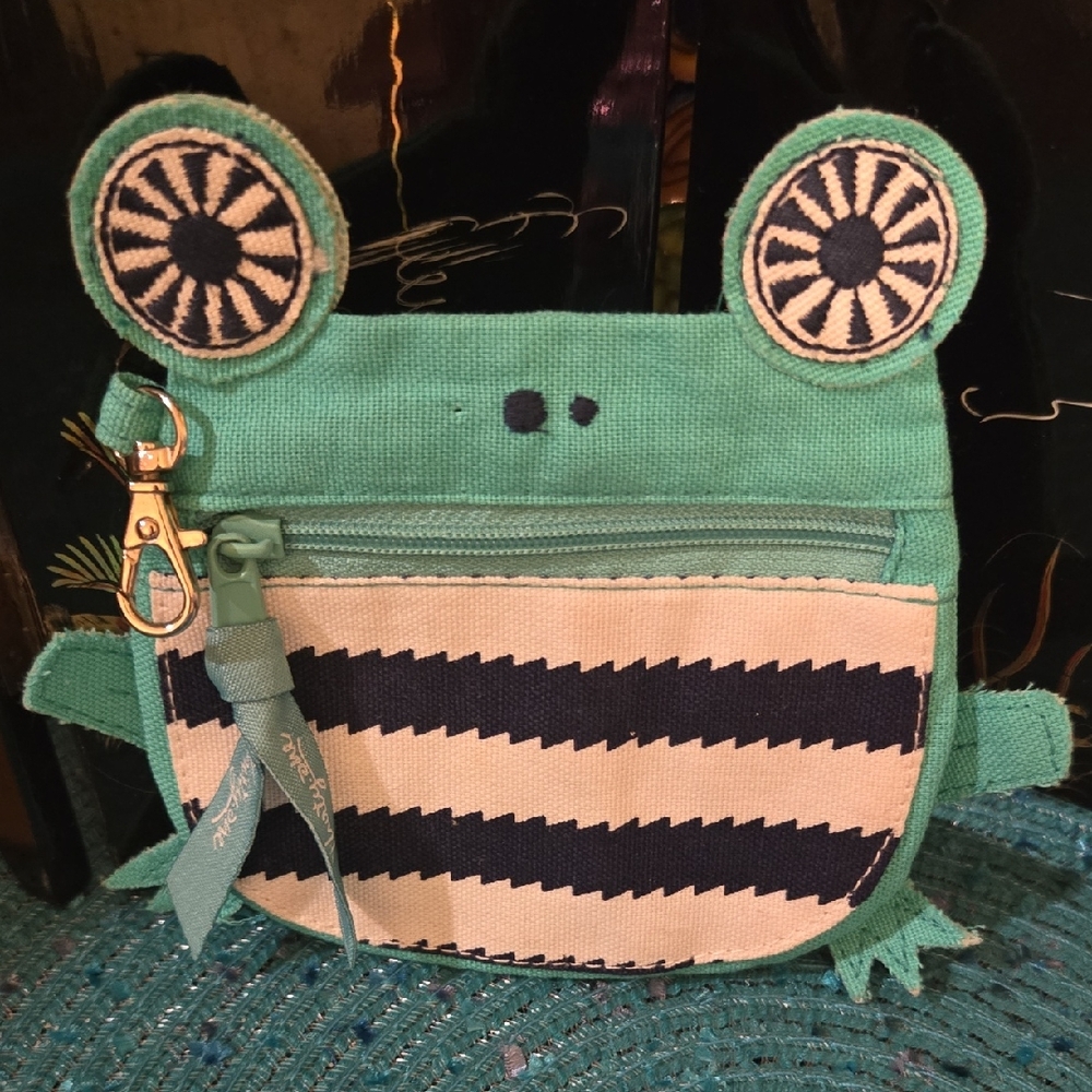 Thirty-One Green and Cream Frog Coin Purse